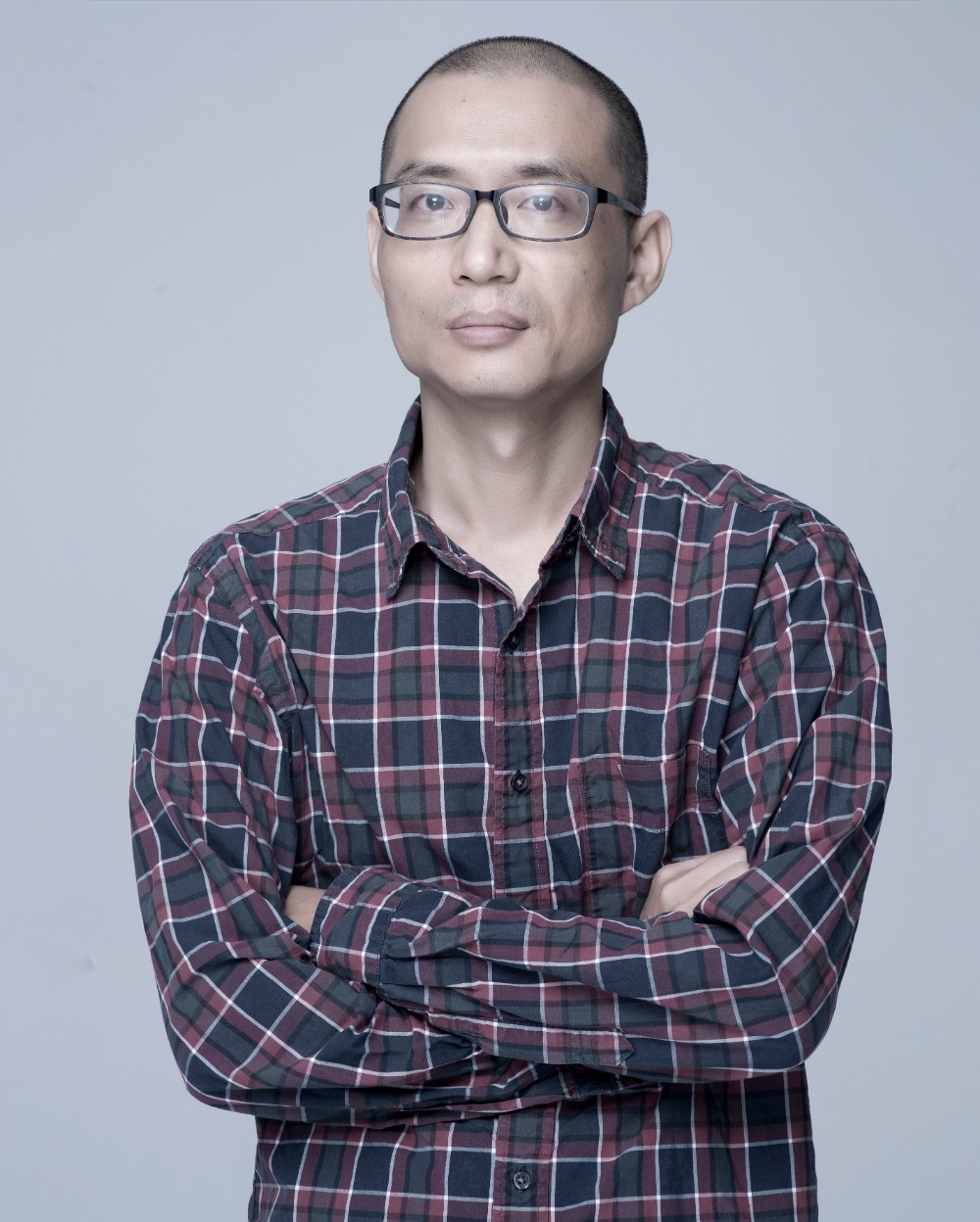  我校党委委员 罗军