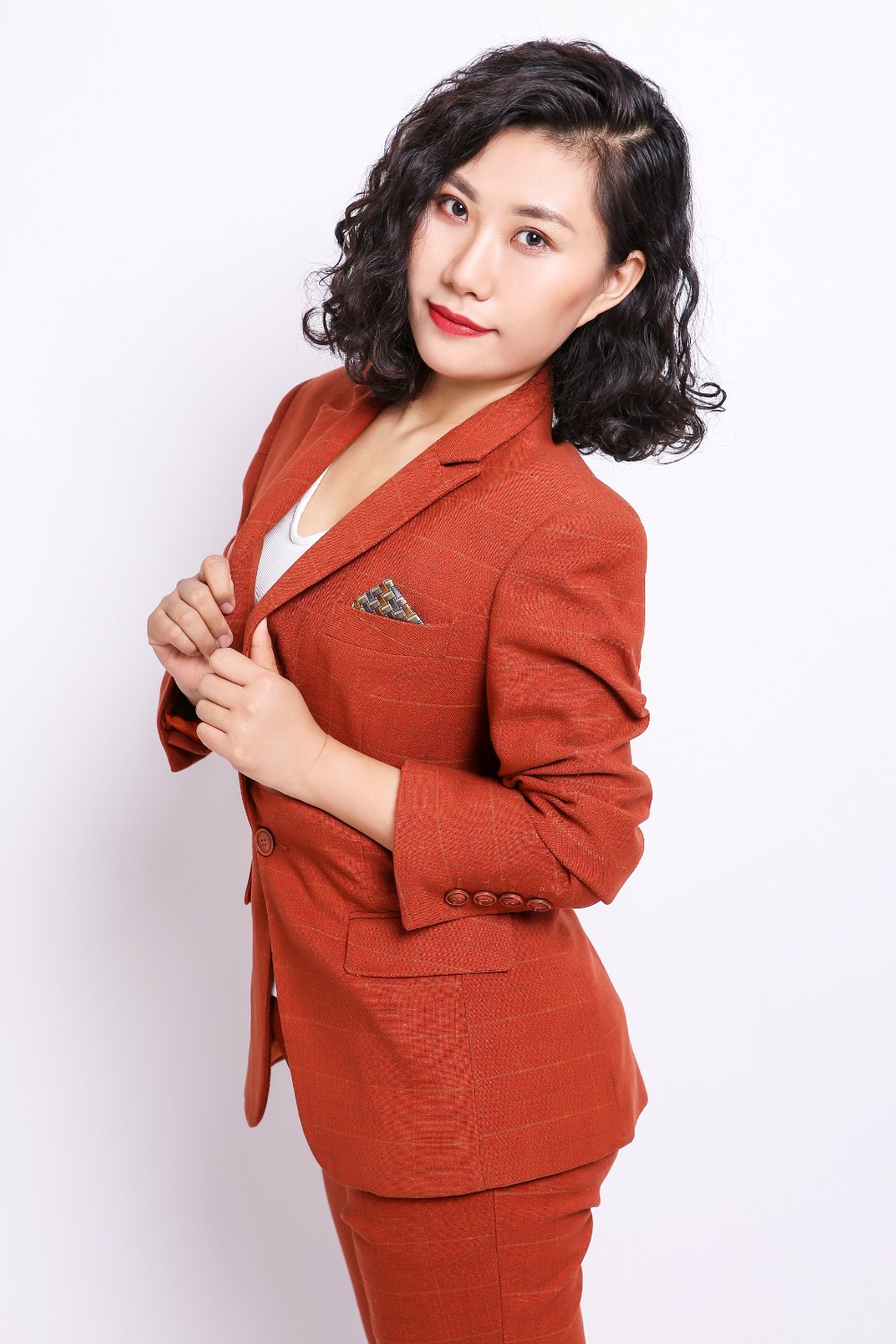  澳门沙金在线平台实验室教师 史婵婵